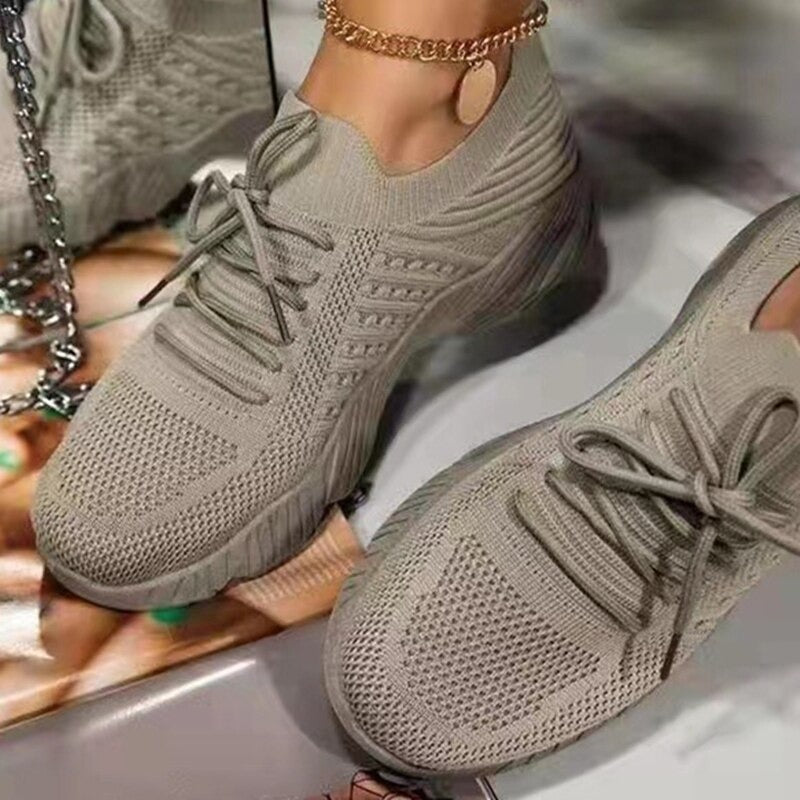 Comfortable Mesh Lace-Up Shoes