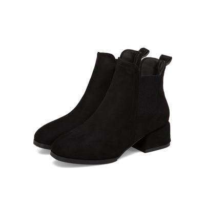 Ribbed Low Cut Heeled Boot