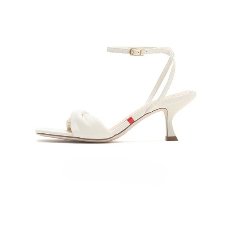 Woman Leather Low-heeled Sandals