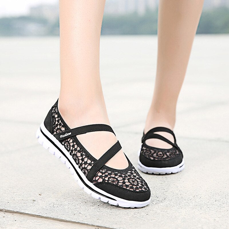 Female Light Walking Shoes