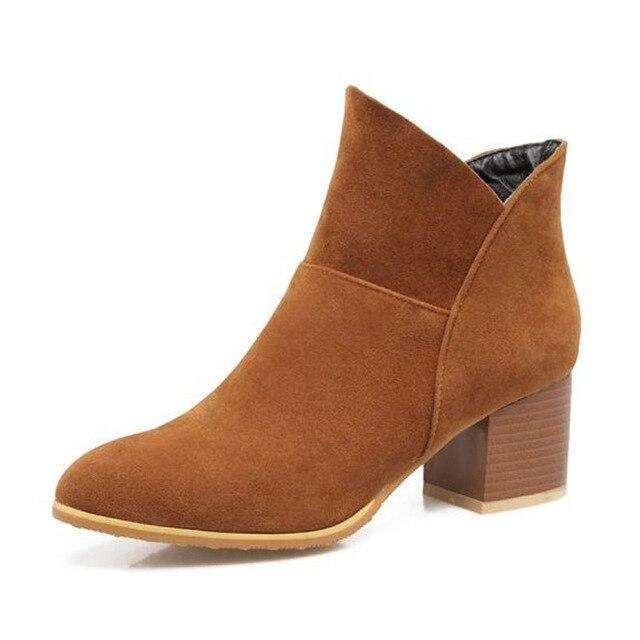 Round Head Lined Heel Boots