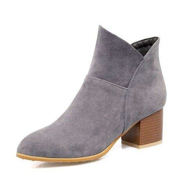 Round Head Lined Heel Boots