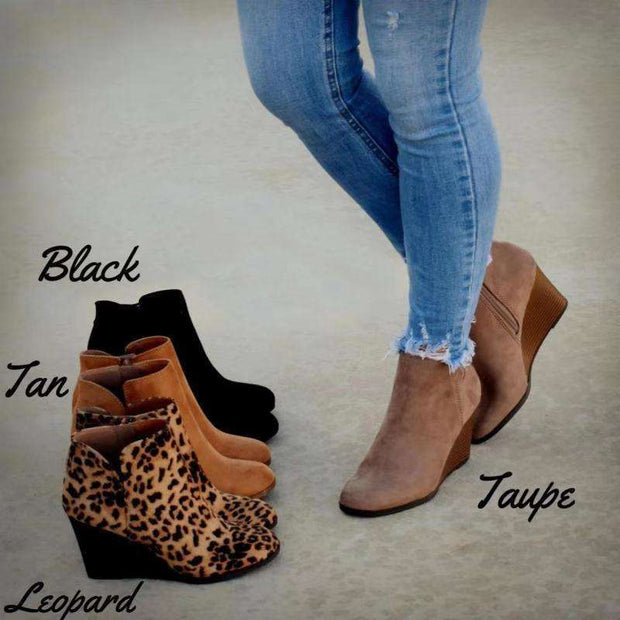 Pointed Toe Thick Sole Booties