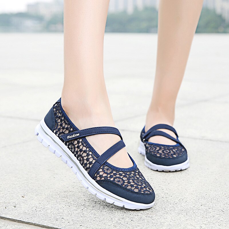 Female Light Walking Shoes